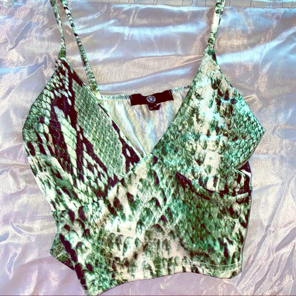 croptop from miss guided